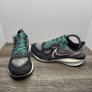 Nike Womens Vomero 17 FB8502-301 Black Running Shoes Sneakers Size 8 XE